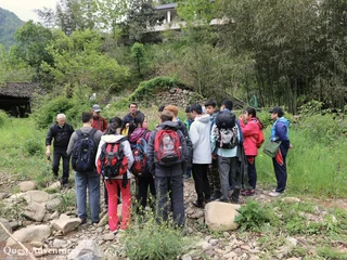 Group hike Lin'An
