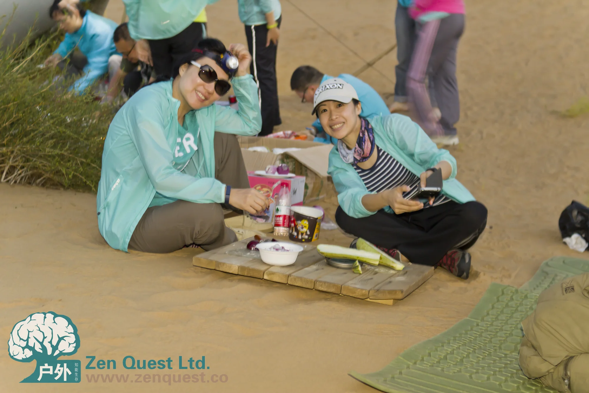 Baotao, cooking in the desert