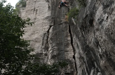 Max Climbing in ZaoZhuang, Shandong