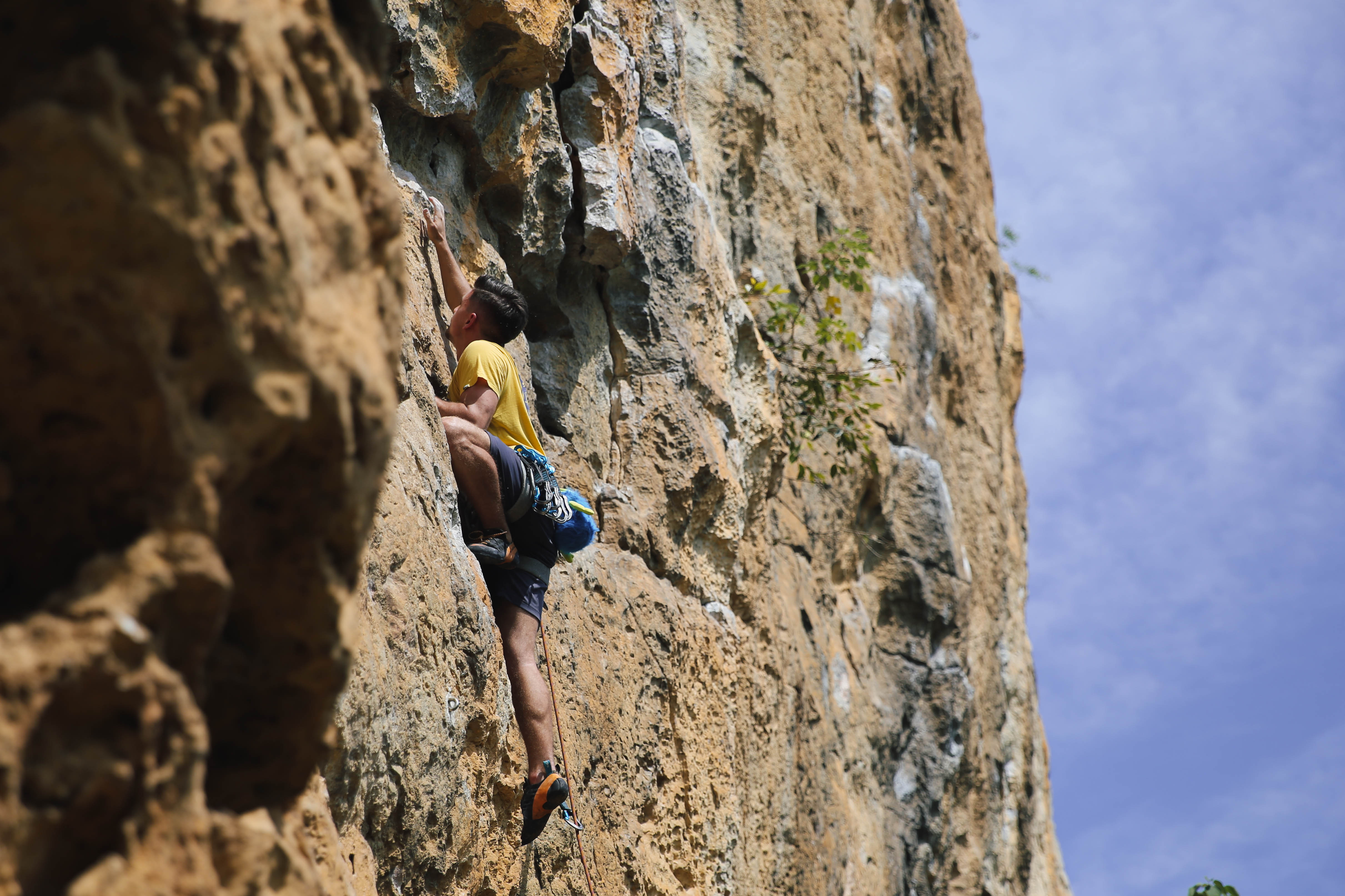 Max Climbing in Yangshuo