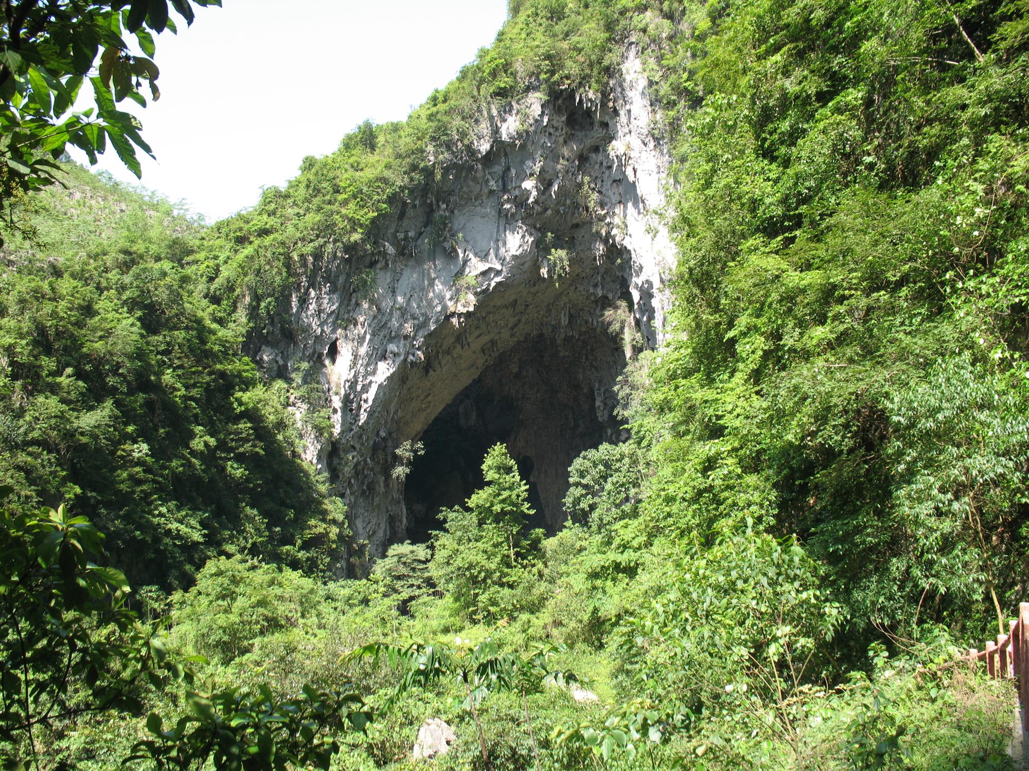 Fengshan Cave