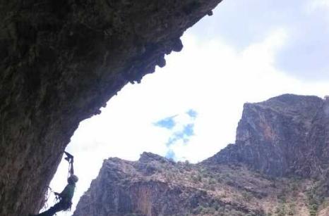 Shigu route development, drill, cave, cliff and sky